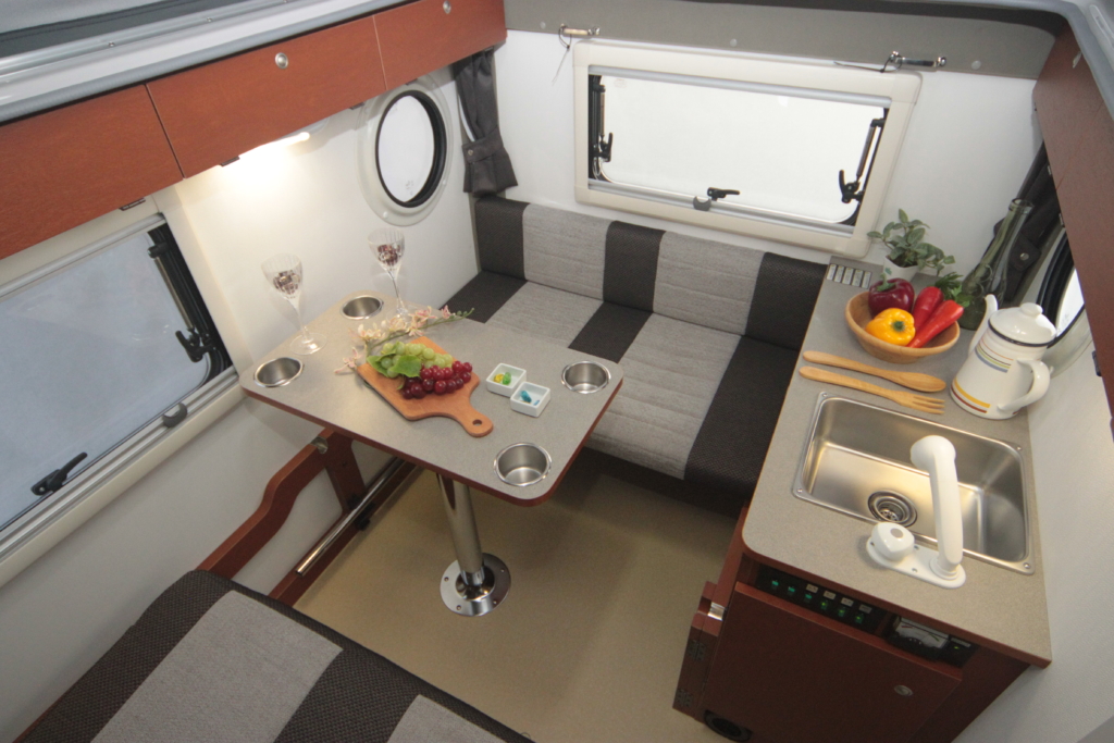 大放出　レッド　31.5＜税送料2770円込み＞カスタム　前後カービングＴ搭載 02_AMW_250906_honda-n-box_.jpeg